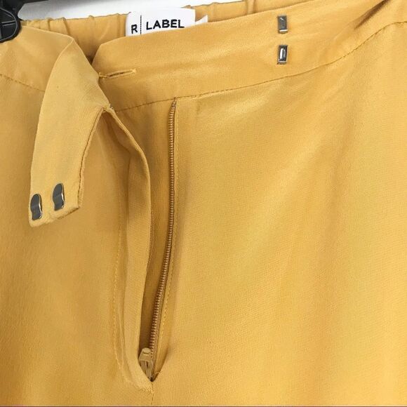 R Label The Reset Yellow Silk Wide Leg Capri Pants - Picture 4 of 13